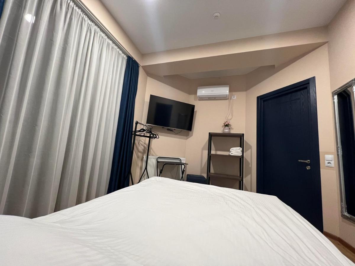 Hotel Sky Room Tbilisi Ngoại thất bức ảnh